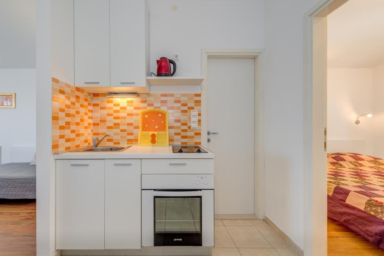 Pikolo Apartments Omis Tice Exterior photo