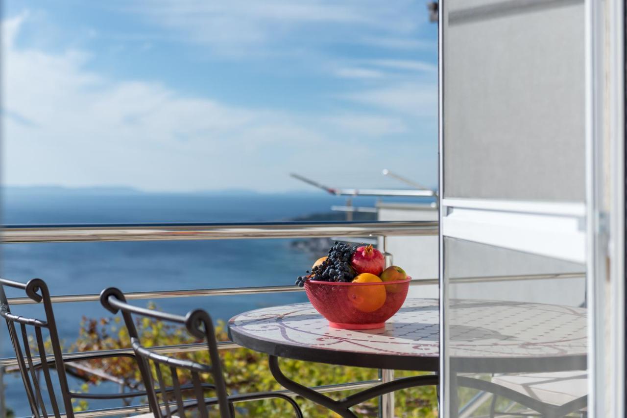 Pikolo Apartments Omis Tice Exterior photo