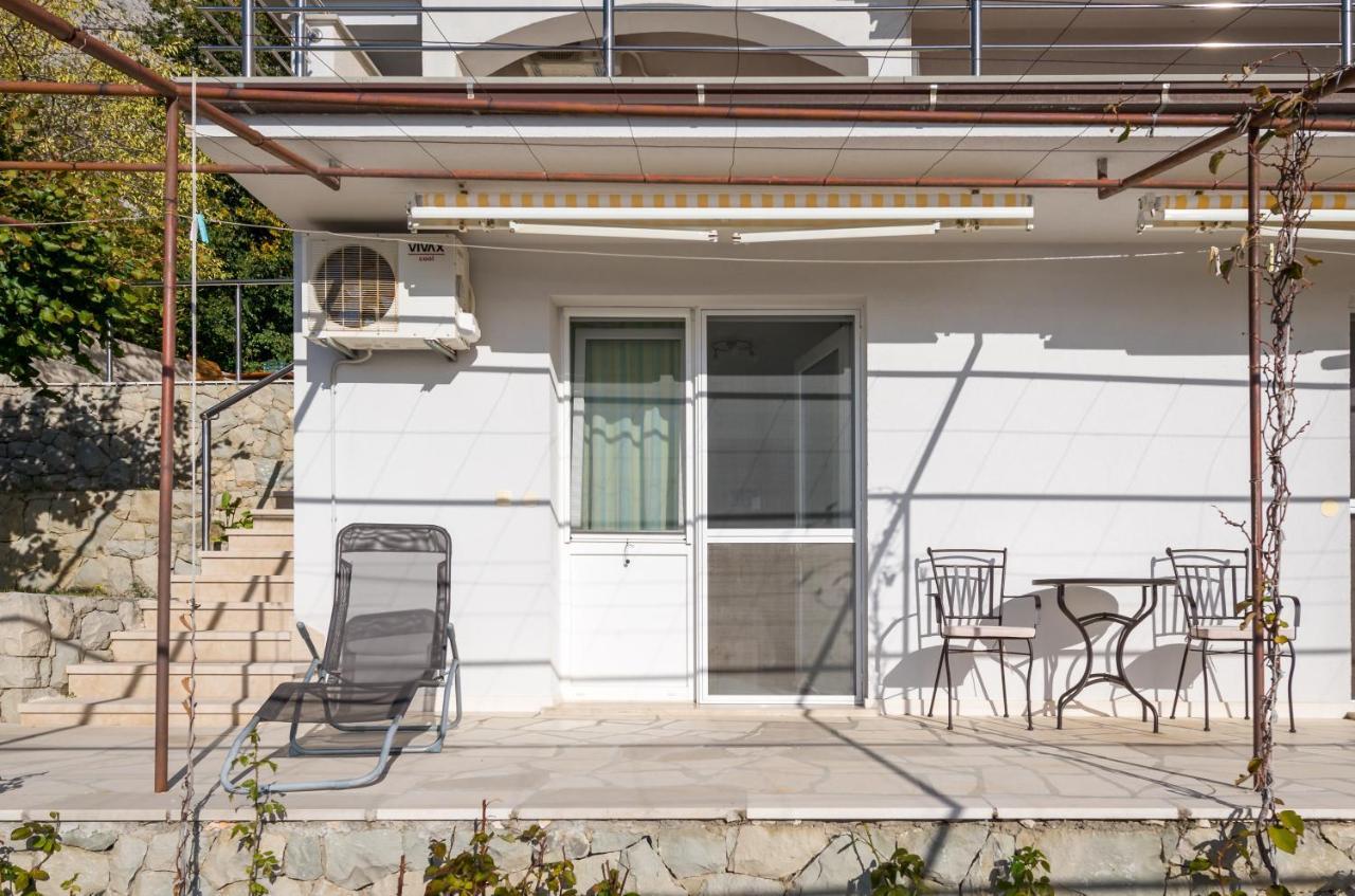 Pikolo Apartments Omis Tice Exterior photo