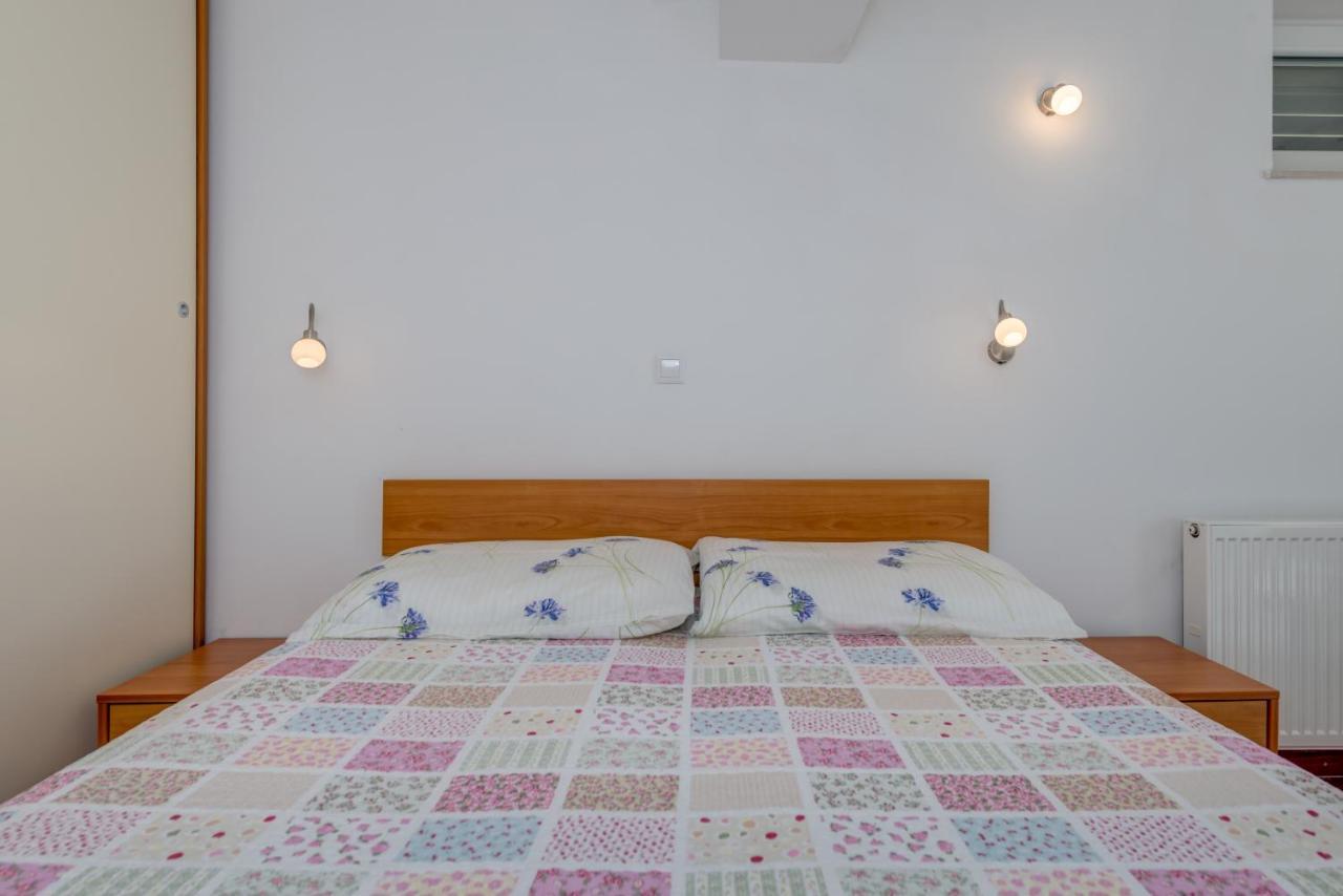 Pikolo Apartments Omis Tice Exterior photo